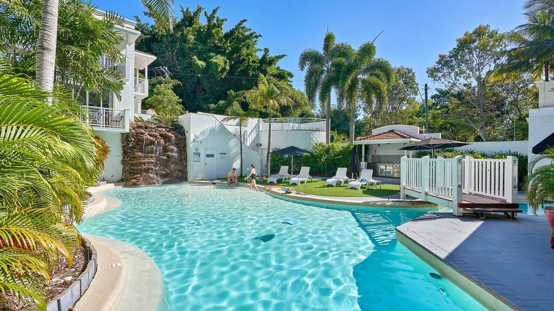 Absolute Beachfront One Bedroom Alassio Apartment 201 Palm Cove