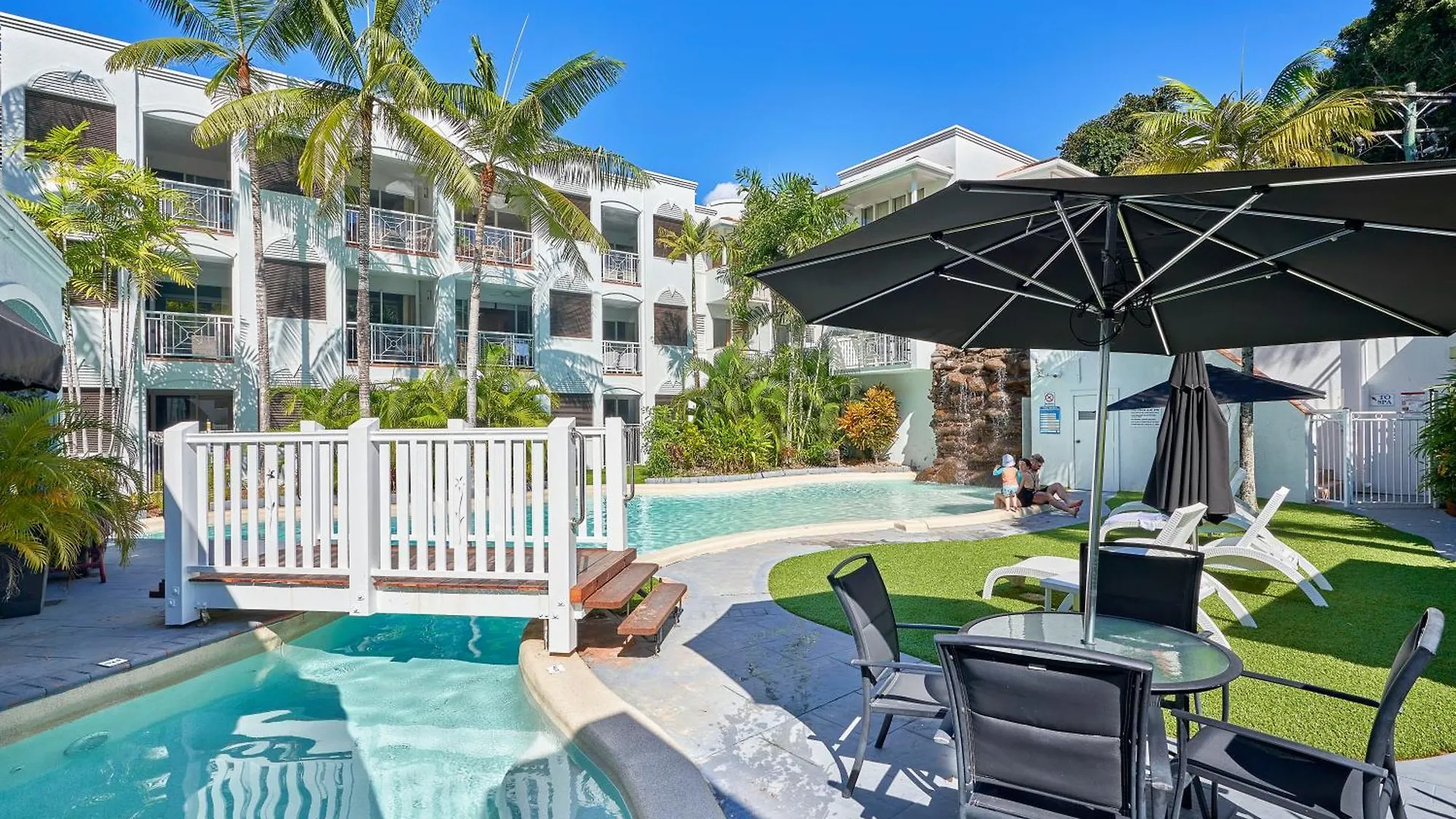 Absolute Beachfront One Bedroom Alassio Apartment 201 Palm Cove