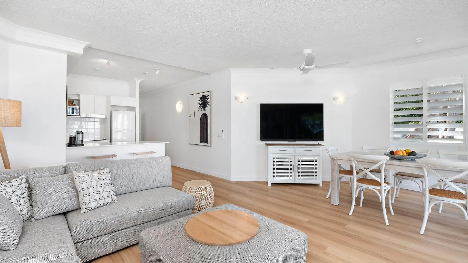 Absolute Beachfront One Bedroom Alassio Apartment 201 Palm Cove 0*,